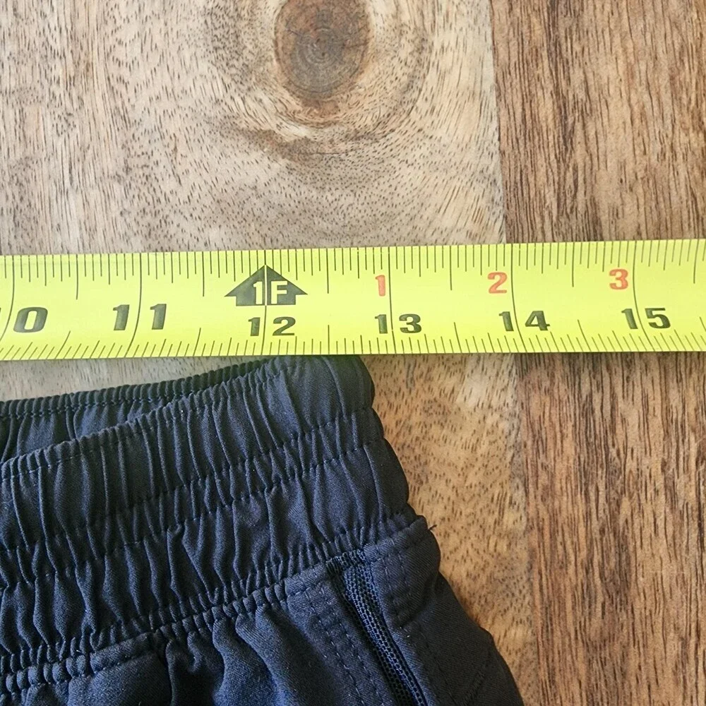 Lululemon Shorts Mens Small Black Running 9 Inch Inseam Athletic Zip Pocket